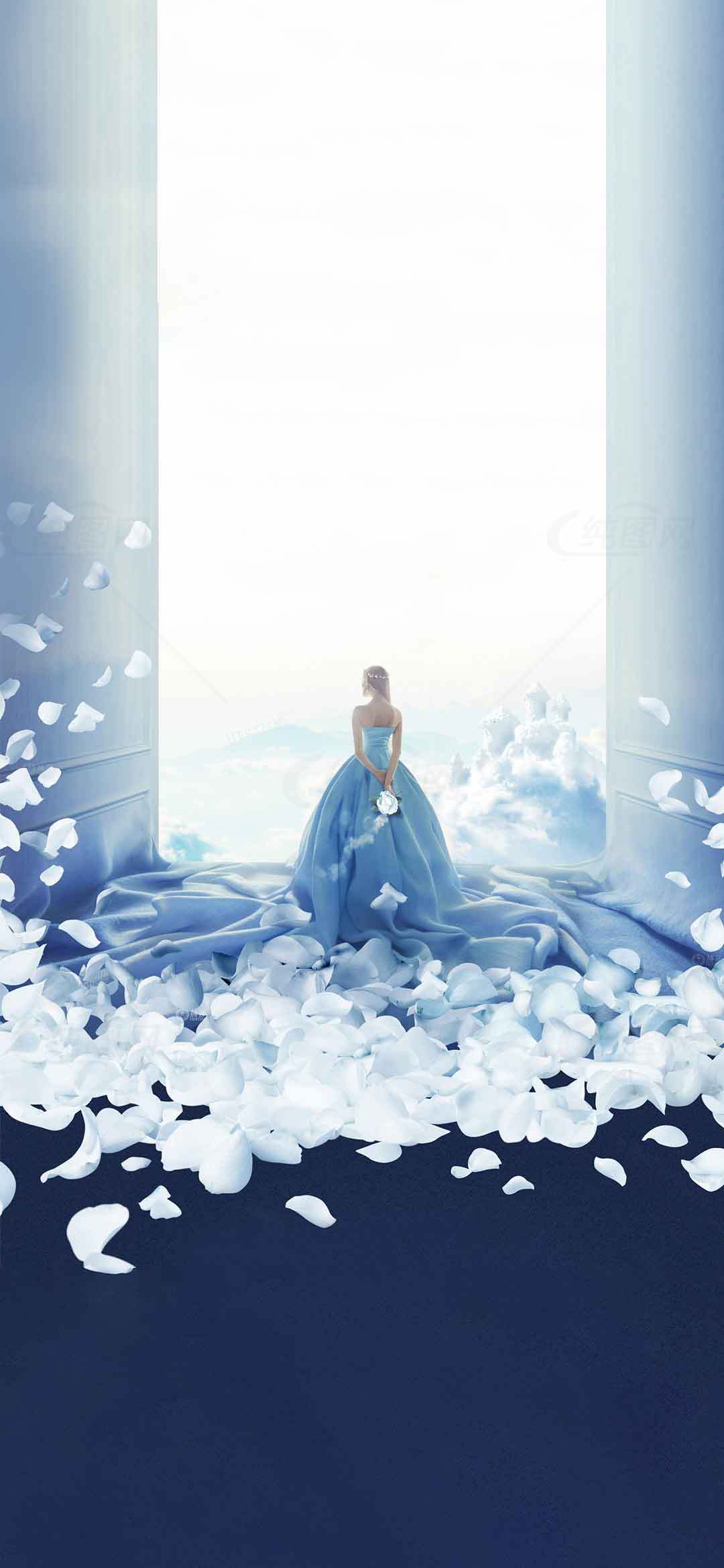 唯美蓝色礼服少女与花瓣意境图片素材