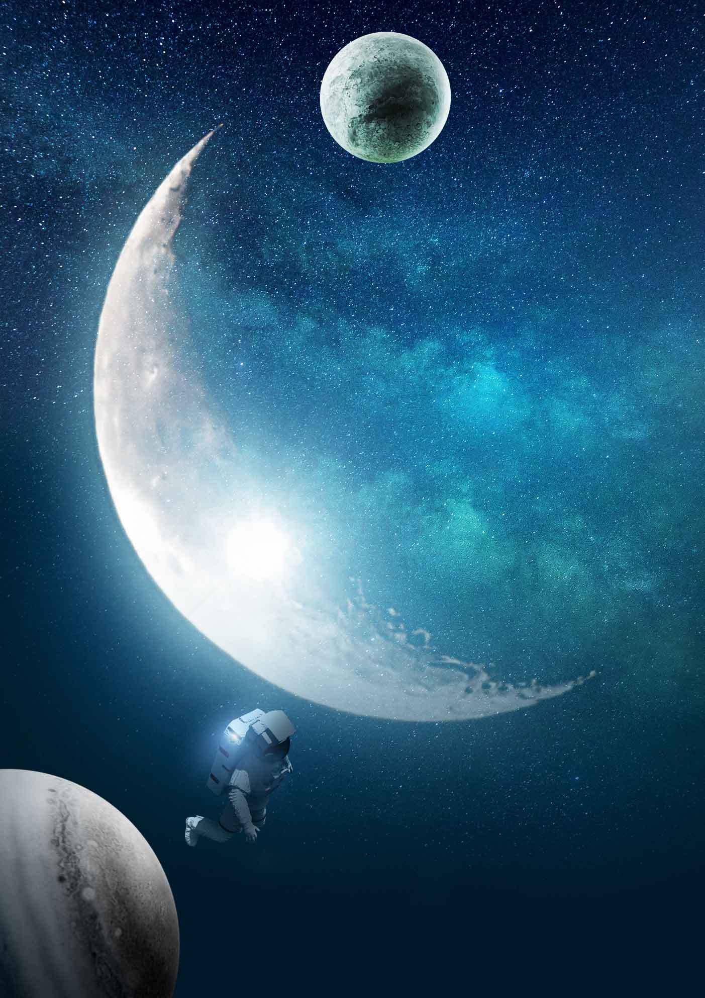 宇航员与星空月亮的奇幻之旅素材